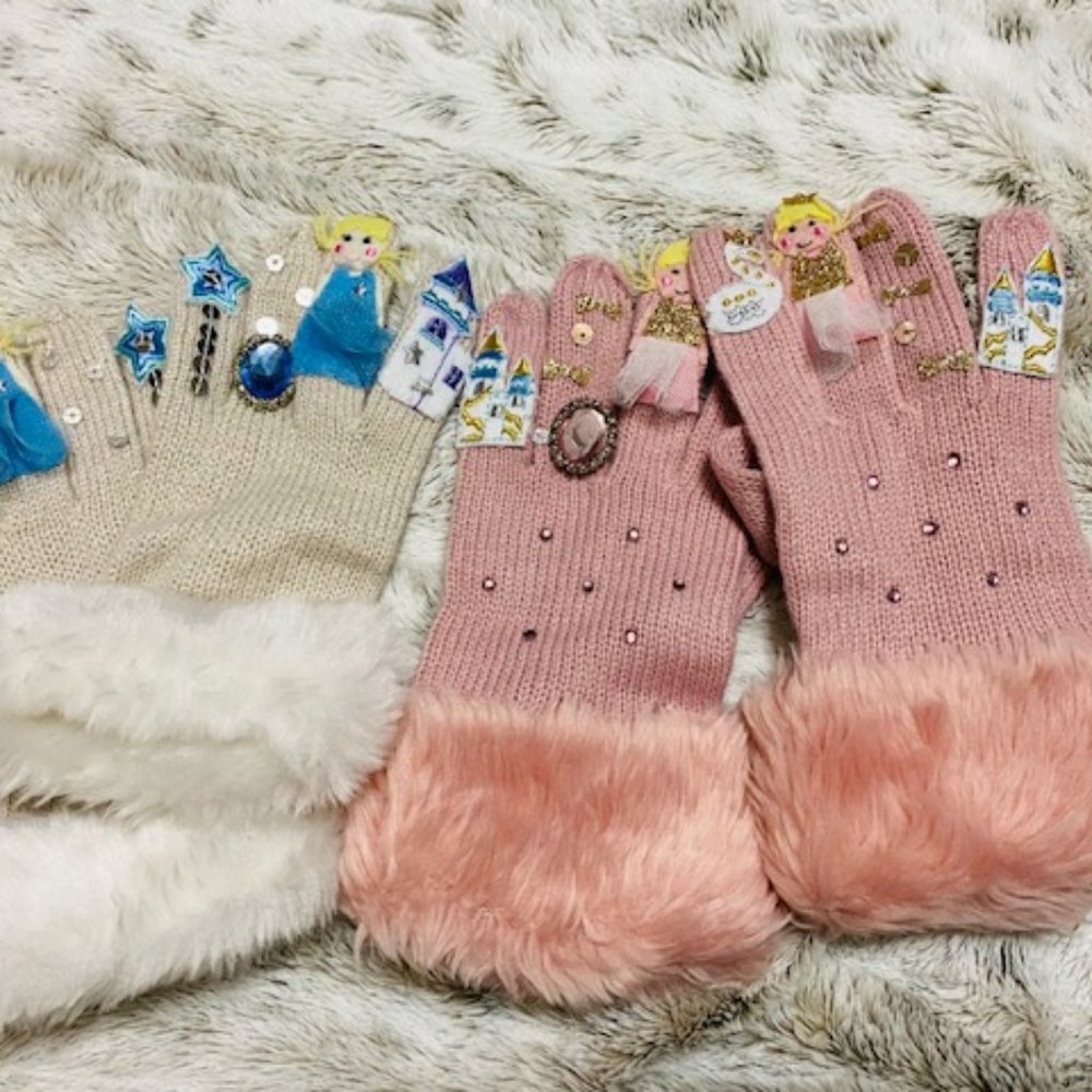 Two pairs of embellished girls' Princess mittens